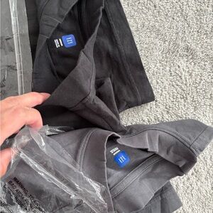 Mens yeezy gap long sleeve grey and black medium new with bags.